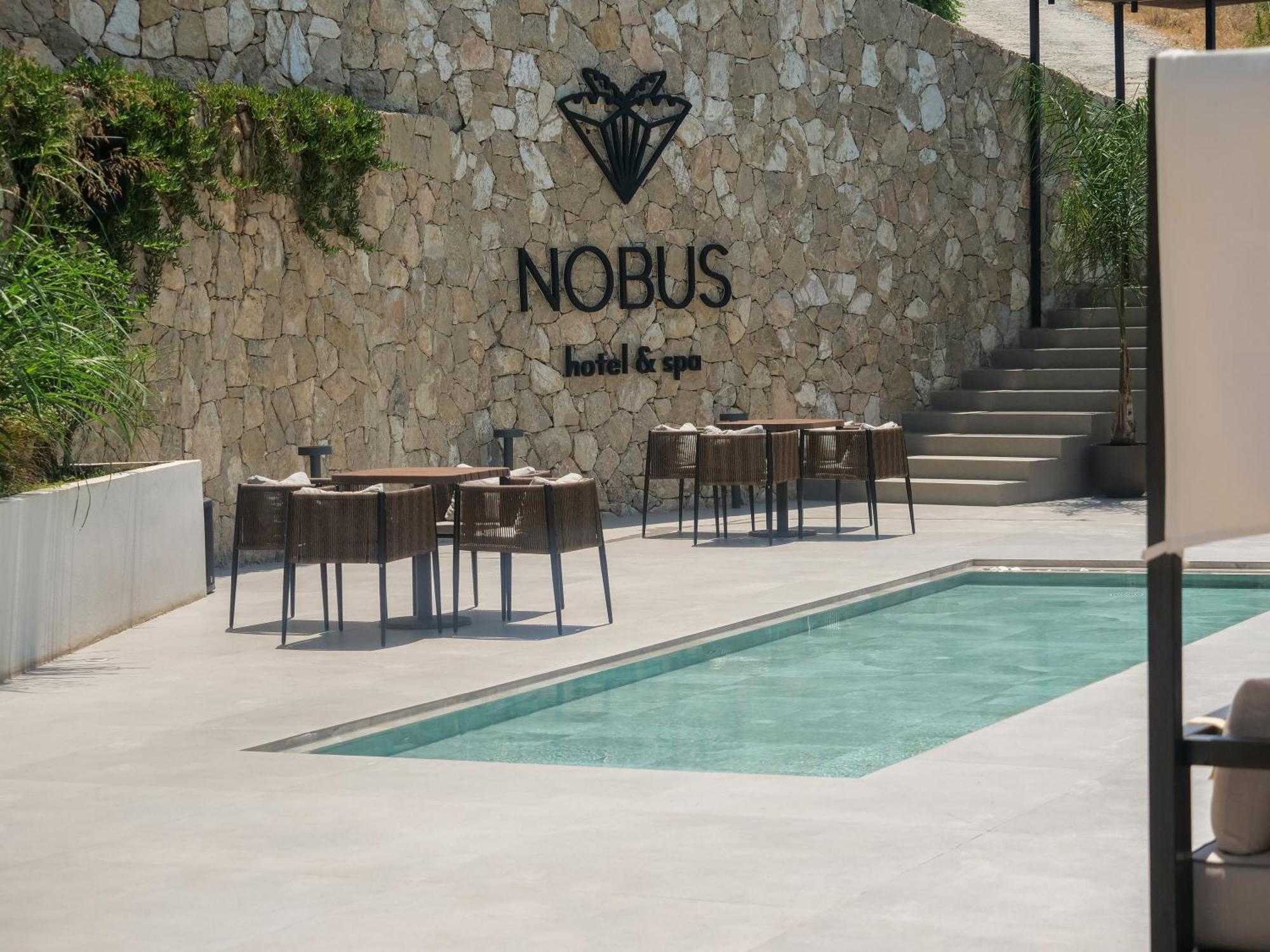 Nobus Hotel & Spa Vlorë 外观 照片